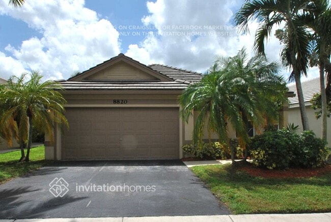 Building Photo - 8820 Lake Park Cir N