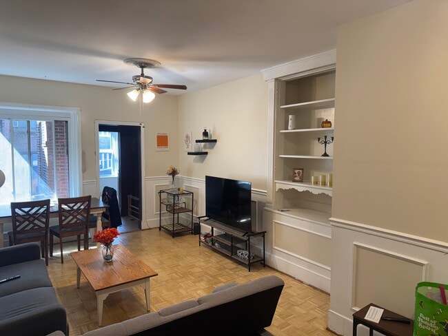 Building Photo - 1710 Commonwealth Ave Unit 1