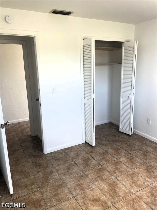 Photo - 104 SE 16th Pl