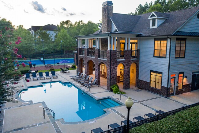 Photo - The Oaks at Lakeshore