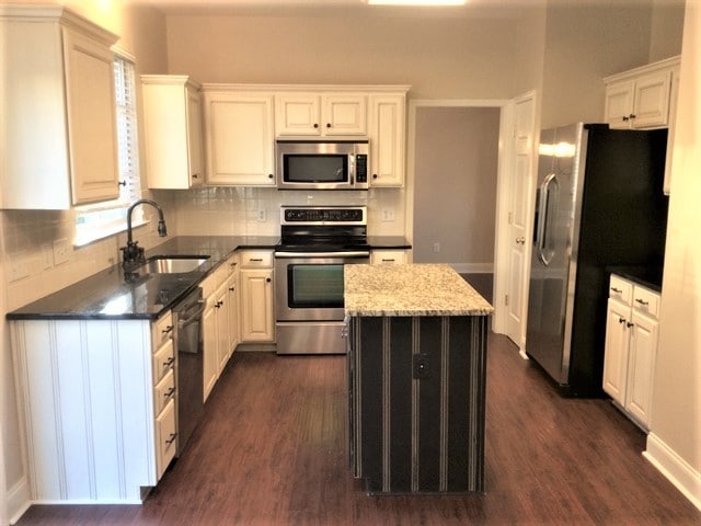 Photo - 9340 Stawell Dr