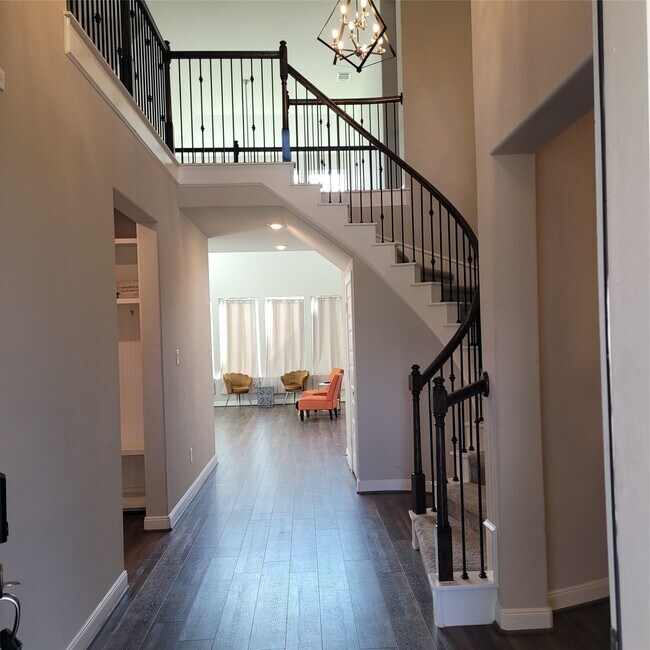 Photo - 17685 Martin Crk Ln