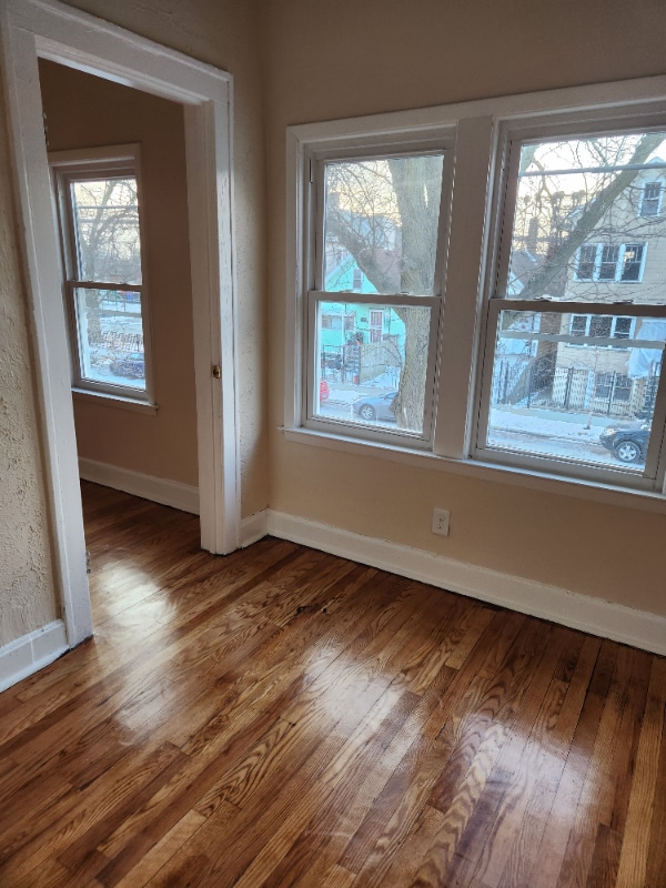 Photo - 9631 S Ave M Unidad 2