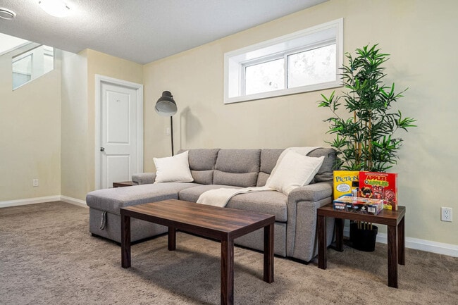 Photo - 1079 McConachie Blvd NW Unit SI ID1314507P