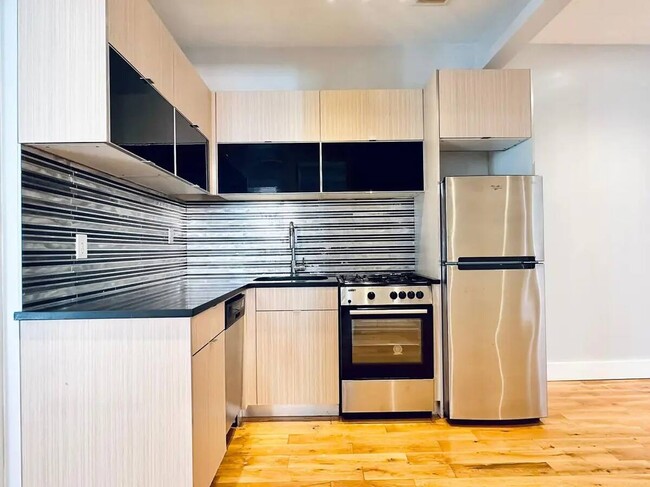 Photo - HDTV Room, Laundry, AC, 26 mins to Manhattan #510 Unit 2R