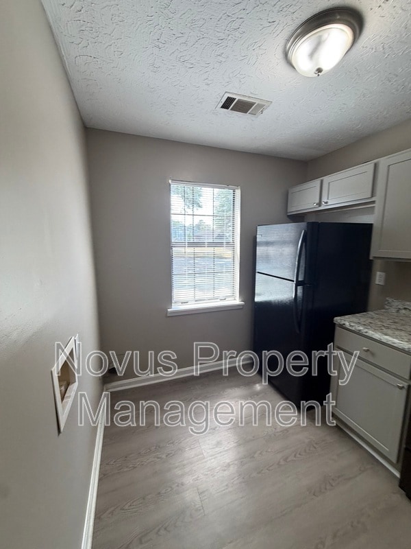 Photo - 703 South St