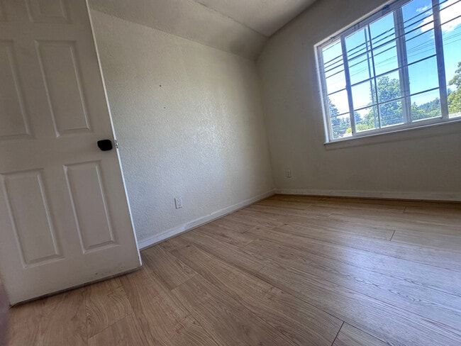 3100 SE 122nd Ave Unit Main house