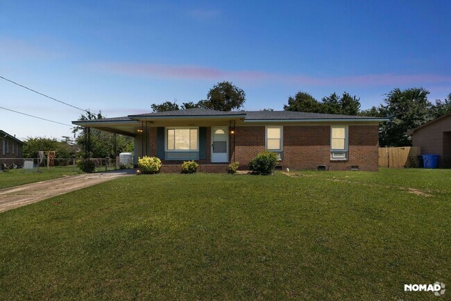 Building Photo - Charming 3BR House in Fayetteville