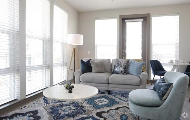 Photo - 1111 N Durham Dr