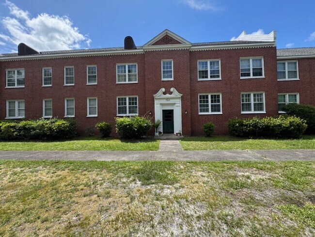 Building Photo - Oleander Court Rental