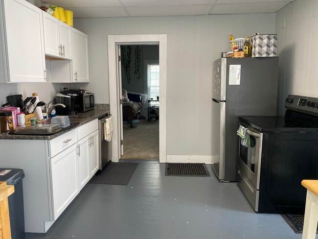 Building Photo - 93 Murray St Rental