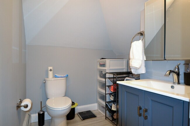 Photo - 6 South St Unit uni3 2-bed 1-bath