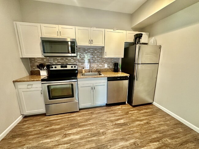 Photo - Two Bedroom Apartment in the Heart of the Bluffton Promenade! Unit #201