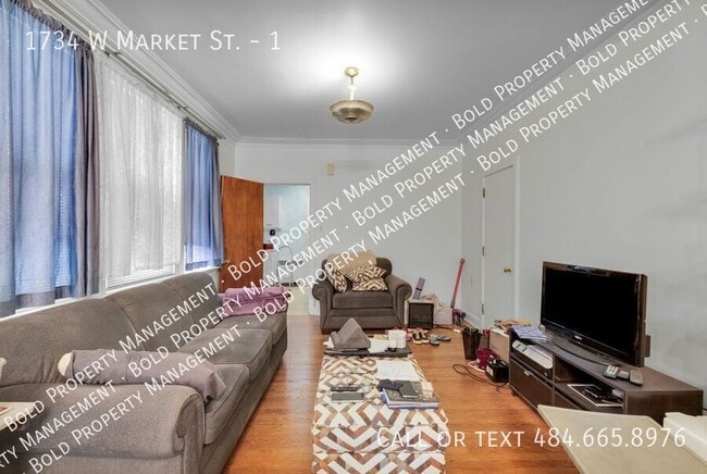 Photo - 1734 W Market St Unit 1