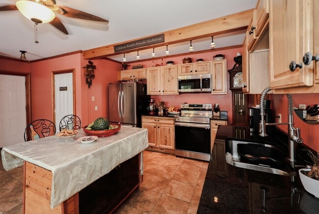 Photo - 90 Merrimack St