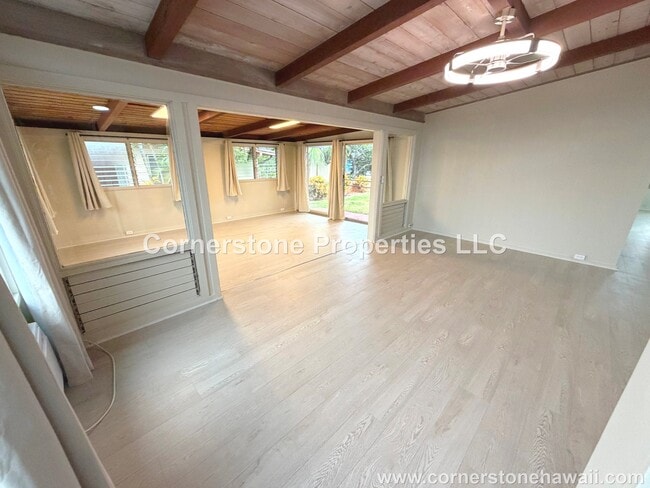 Building Photo - 1558 Hoonipo St