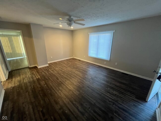 Photo - 501 E Main St