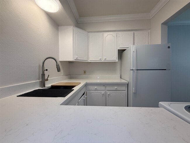 Photo - 1530 Heights Blvd Unidad 19
