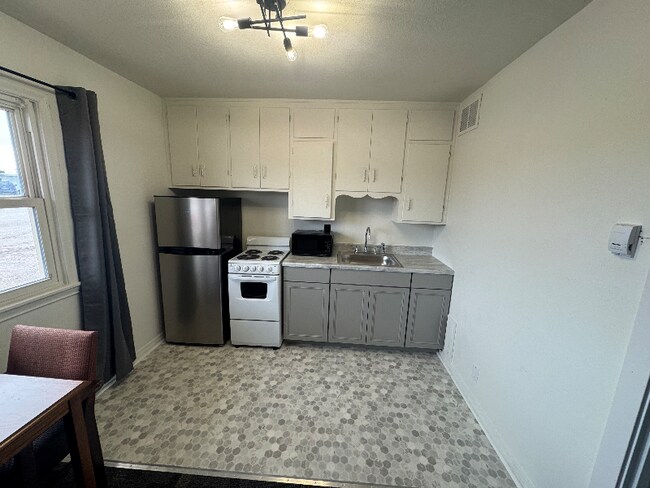 Photo - 3737 Sturgis Rd