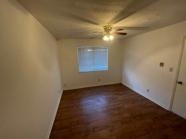 Photo - 340 6th Ave Unit 8