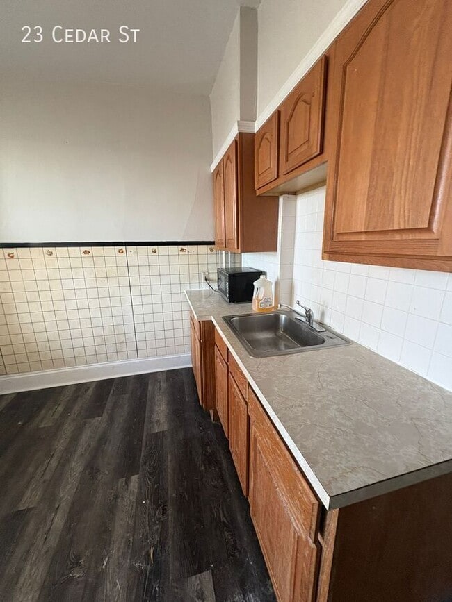 Photo - 23 Cedar St
