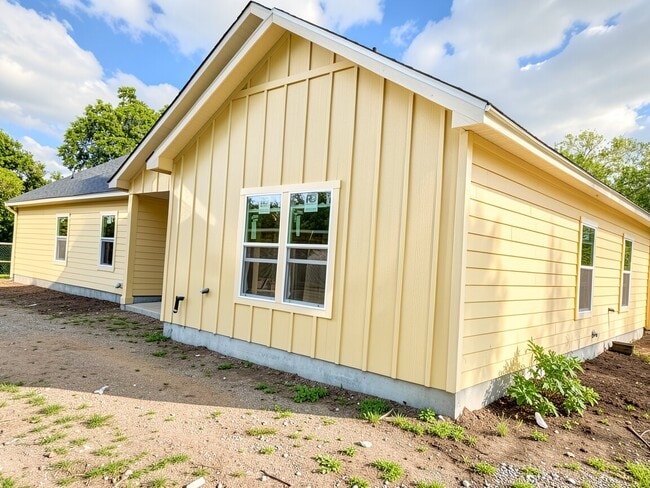 Photo - 5838 Beldart St