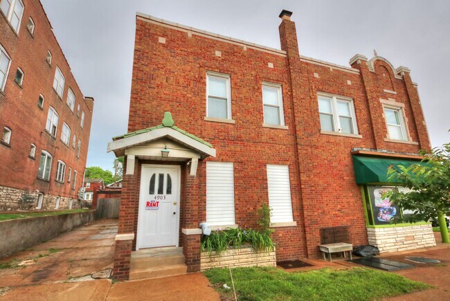 Building Photo - Kingshighway &amp; Lansdowne Apts. Unit 4903 2nd Flr