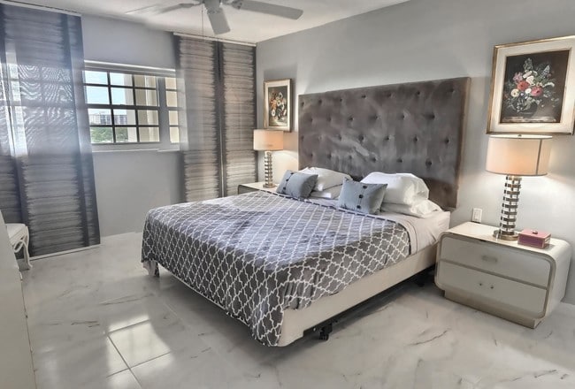 Photo - 3050 N Palm Aire Dr Unit 6