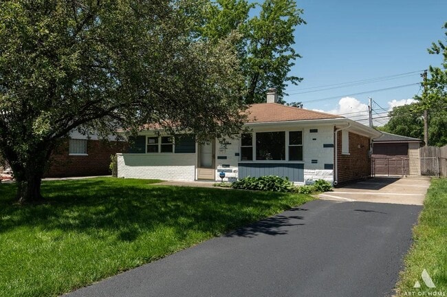 Photo - 1486 Burnham Ave