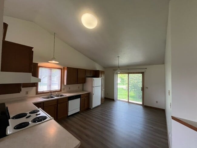 Photo - 330 Unit 3701