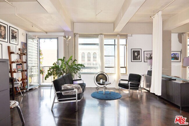 Photo - 849 S Broadway Unidad 1009 Rental