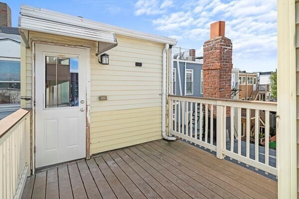 263 Webster St Unit 3