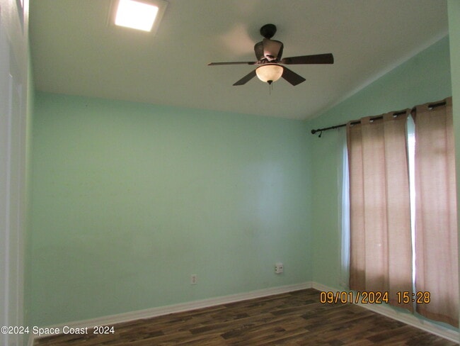 Photo - 1065 Sedgewood Cir