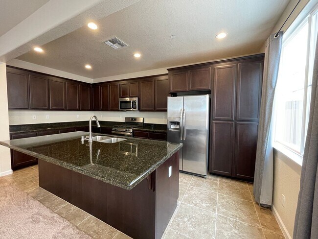 Photo - 3845 Lookout Dr