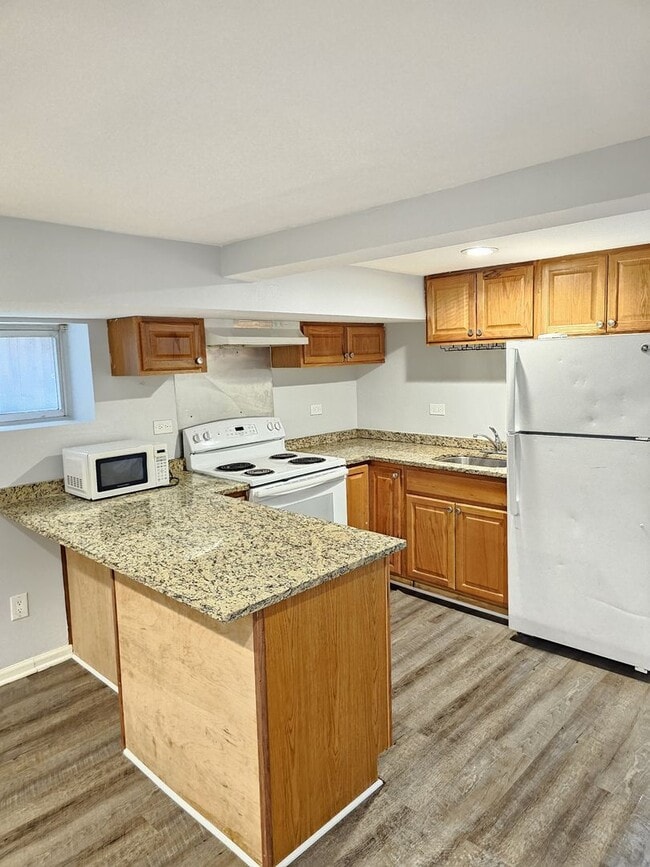 Photo - 2850 N Nordica Ave Unit B