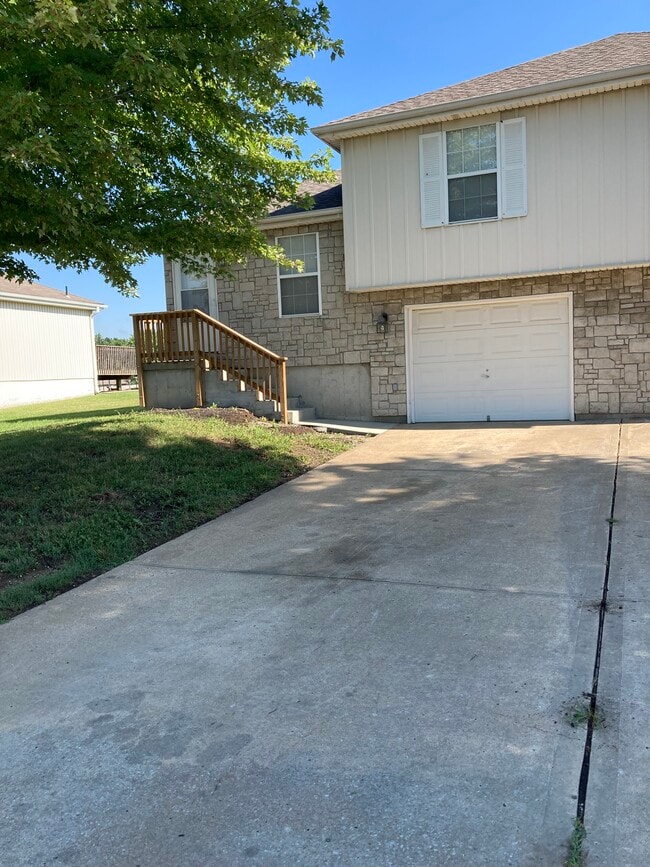 Photo - 8208 Spring Valley Rd