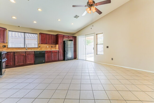 Photo - 2317 E Flintlock Pl