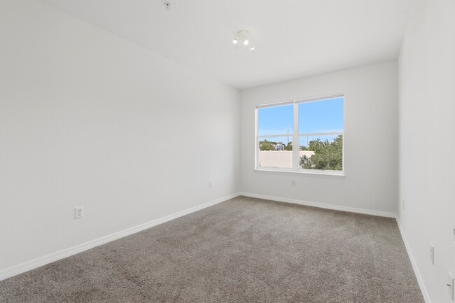 Photo - 2121 McCoy Rd