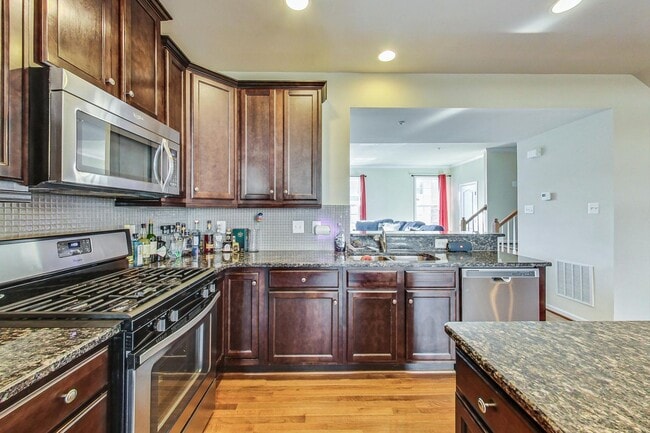 Photo - *Coming Soon* 3 bedroom, 2.5 bath Luxury Townhome in Market Square Subdivision!