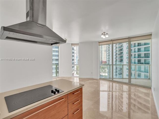 Photo - 218 SE 14th St Condo Unit 902