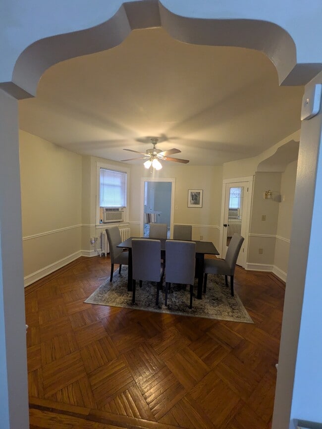 Photo - 603 W 31st St