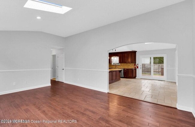 Photo - 1008 4th Ave