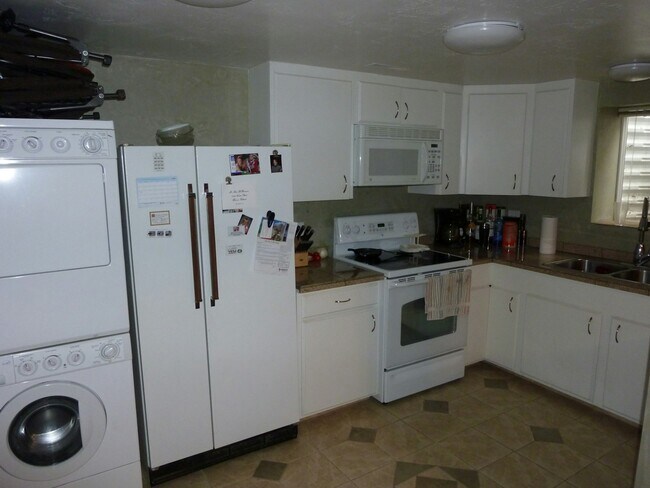 Photo - 2955-2959 N Newton Street, Unit 2959 B