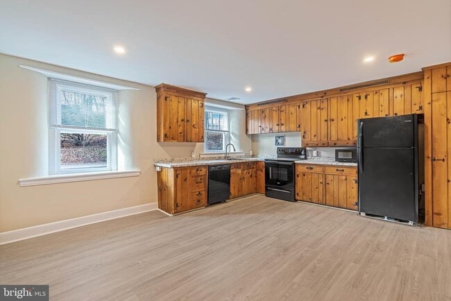 Photo - 57 S Limekiln Pike