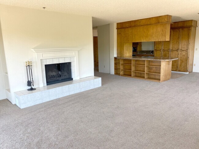 Park Plaza Apartments