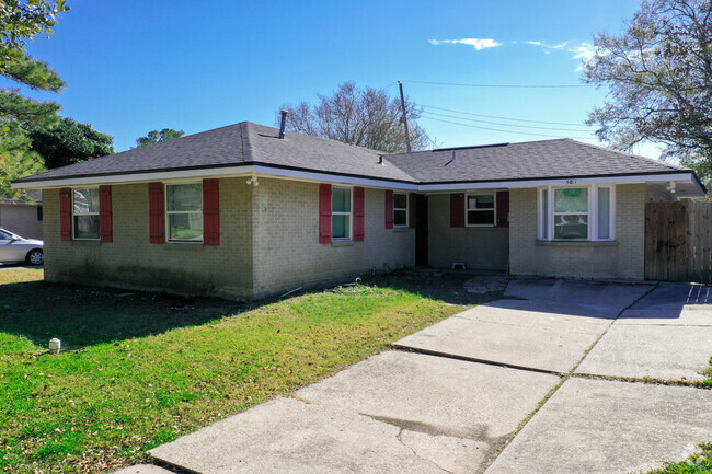 Building Photo - 5011 MacArthur Blvd Rental