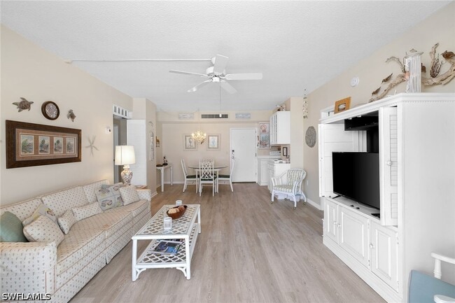Photo - 140 Seaview Ct Unidad S-902