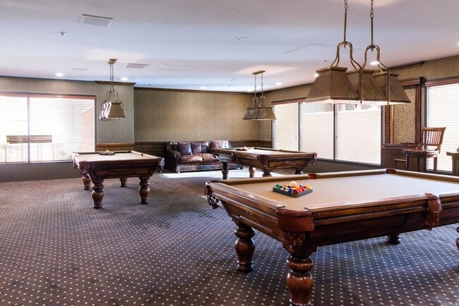 Photo - 44 W Broadway