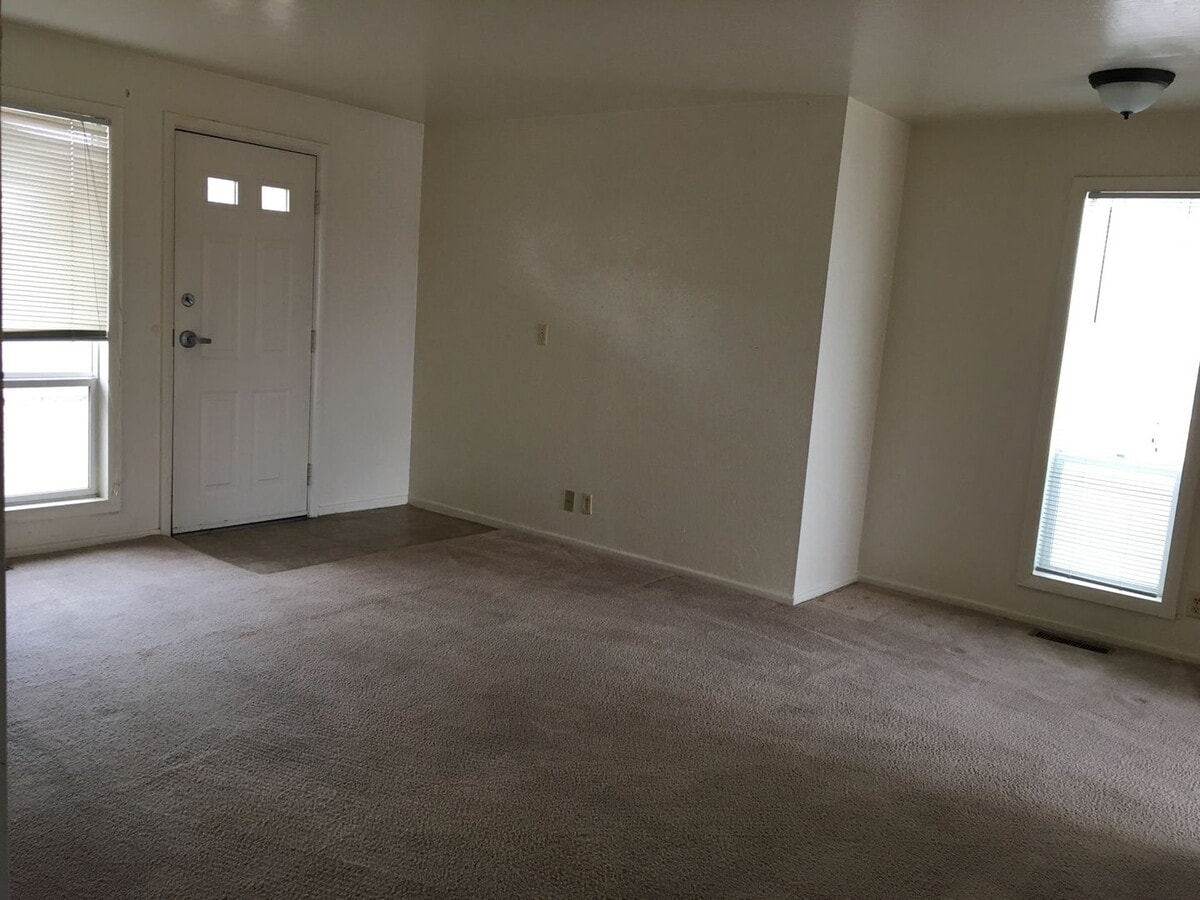 Photo - MF067-396/ 408 SE 7th- Tekk Unidad 396