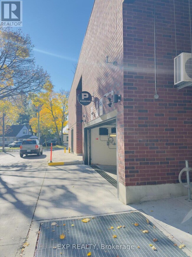 Photo - 2799 Kingston Rd Unit 213